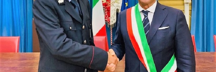 Consiglio di Stato - Sent. 29/08/2019 n. 5969 - Comandante Polizia Municipale: legittima collocazione nello staff del sindaco 