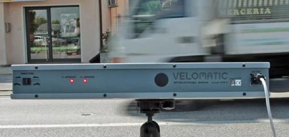 Min. Infrastrutture - D.D. 15/09/2022 n. 370 - Approvazione dispositivo rilevatore di velocità denominato "Velomatic 512D" con illuminatore "ELIO5"